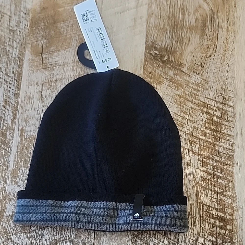 Adidas Black and Gray Beanie - Picture 1 of 6